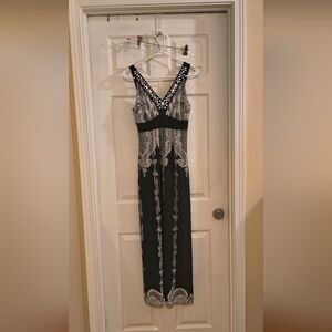 Style & Co Black and White Paisley V-Neck Maxi Dress. PM